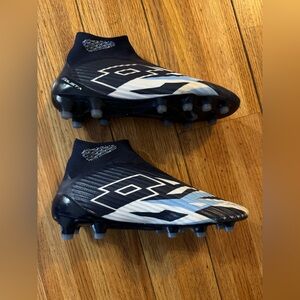 Lotto Men's Solista 300 Vi Gravity Laceless Soccer Cleats Size 7